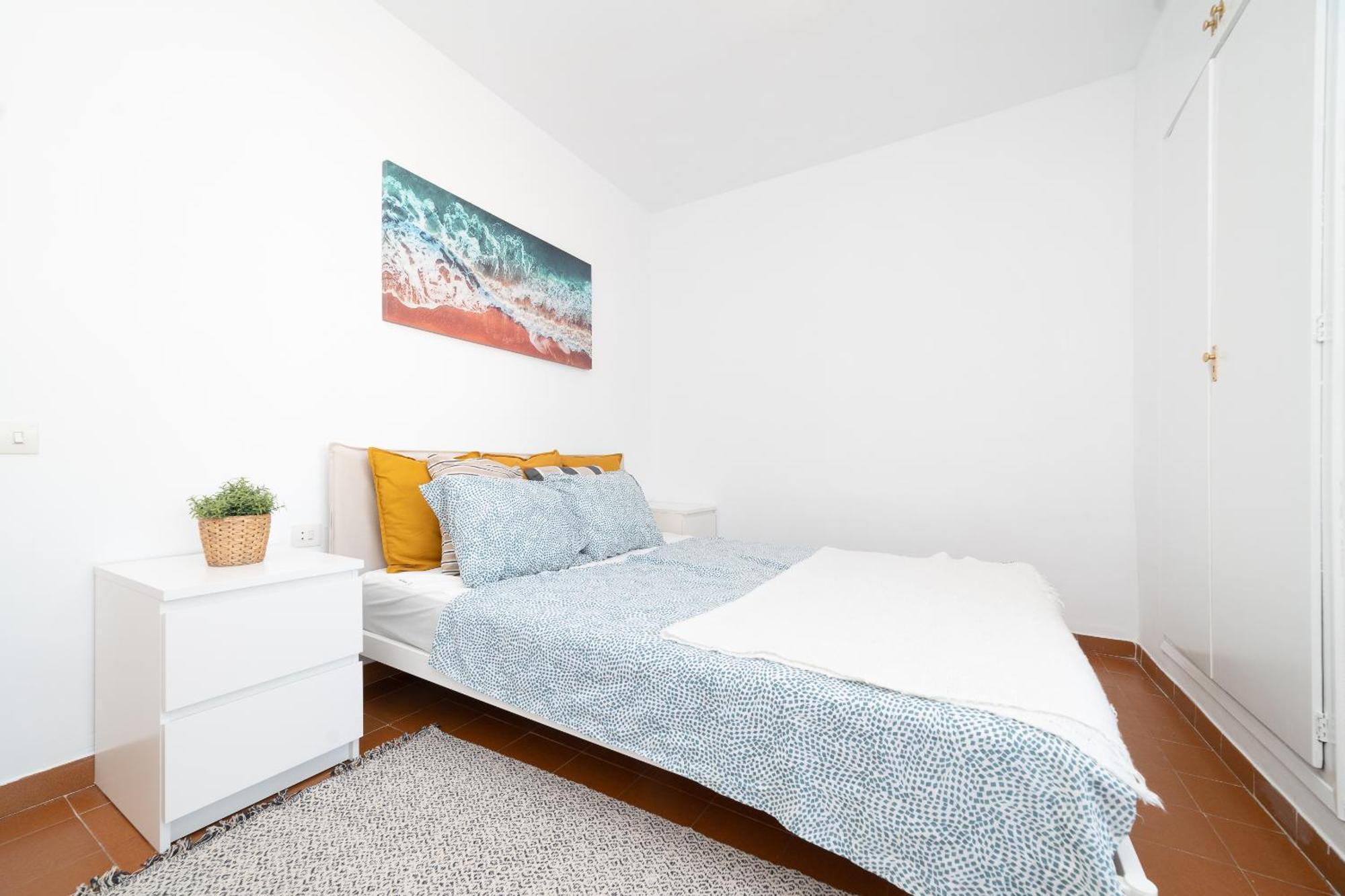 Flat With Terrace Apartment *