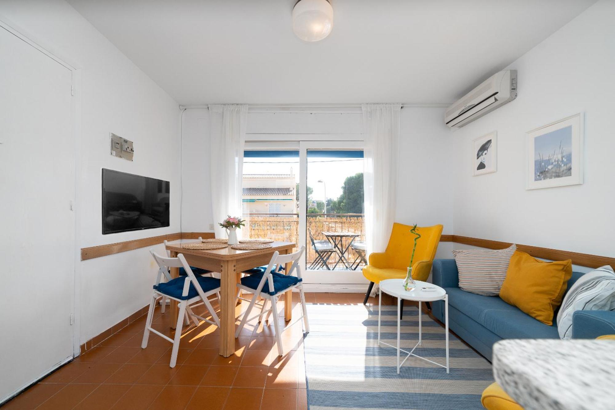 Apartment Flat With Terrace *